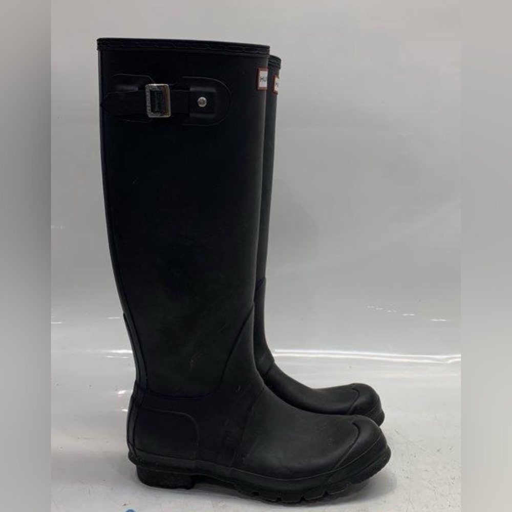 Hunter Classic Black Waterproof Boots - Picture 2 of 7